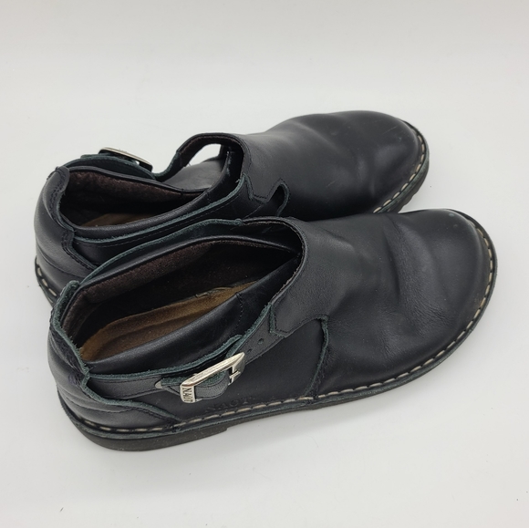 Naot The Malta Leather Shoes - Picture 7 of 11